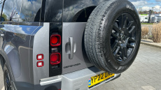 Land Rover Defender 3.0 D250 SE 110 5dr Auto Diesel Estate